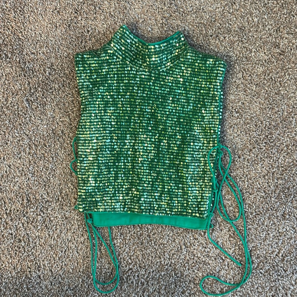 h:ours green sequin crop top size M